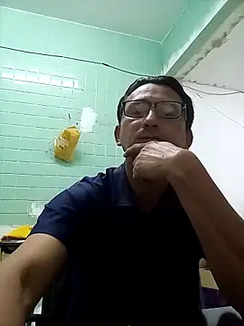 Andresguz35 online show from 02-11-26, 05:29