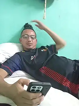 Andresguz35 online show from 02-15-26, 10:50