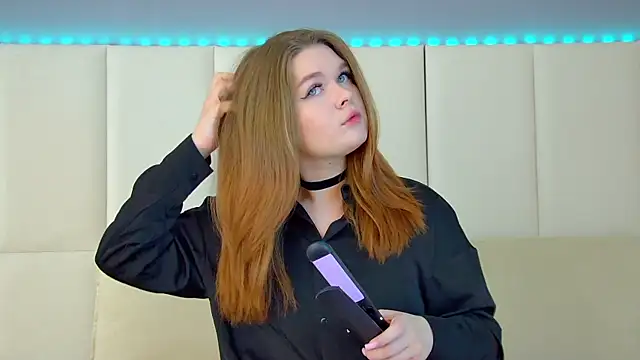 CrystalLyons online show from 03-02-25, 06:16