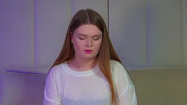 CrystalLyons online show from 09-15-25, 06:19