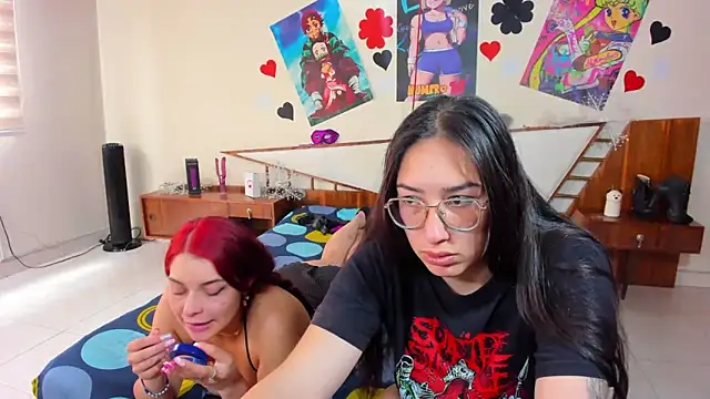 Snapshot of Marilynselxoveanalhard chatting on 12-14-24, 04:52 Marilynselxoveanalhard online show from 12-14-24, 04:52