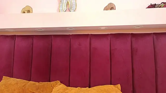 Snapshot of JESSYCORTES chatting on 01-16-25, 12:53 JESSYCORTES online show from 01-16-25, 12:53