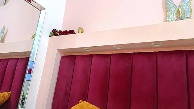 Snapshot of JESSYCORTES chatting on 03-17-25, 05:38 JESSYCORTES online show from 03-17-25, 05:38