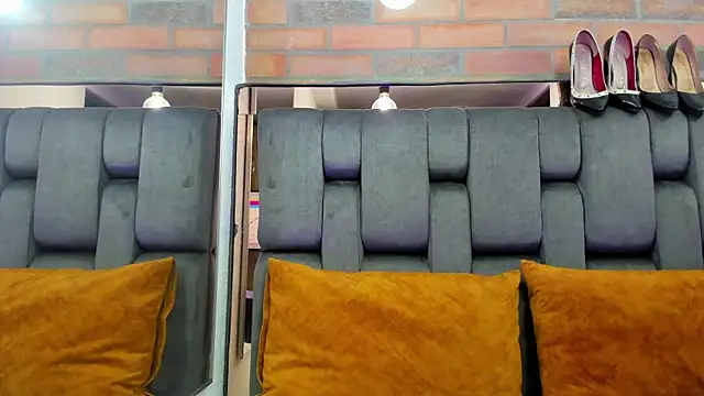 Snapshot of JESSYCORTES chatting on 09-28-25, 02:50 JESSYCORTES online show from 09-28-25, 02:50