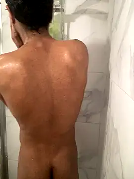 Lucascacaca online show from 12-20-25, 01:29