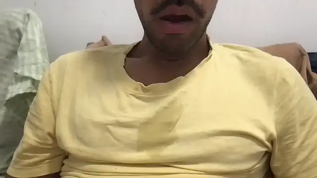 Snapshot of Lucascacaca chatting on 04-28-26, 10:15 Lucascacaca online show from 04-28-26, 10:15