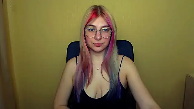 Luna Lush  online show from 03-20-25, 09:04