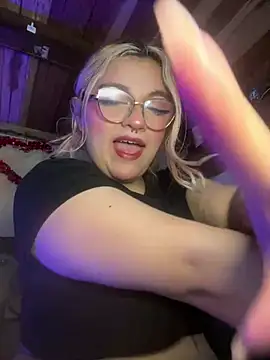 SophiaWeestt99 online show from 03-06-26, 03:47