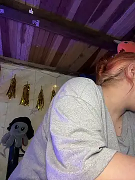 SophiaWeestt99 online show from 04-10-26, 04:50