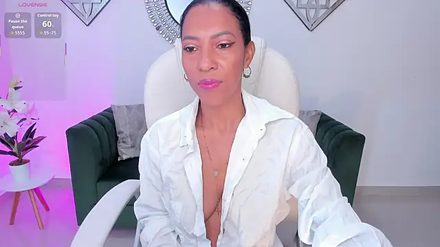 Shantaall  online show from 09-19-25, 07:36