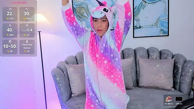 Shantaall  online show from 11-25-25, 03:45