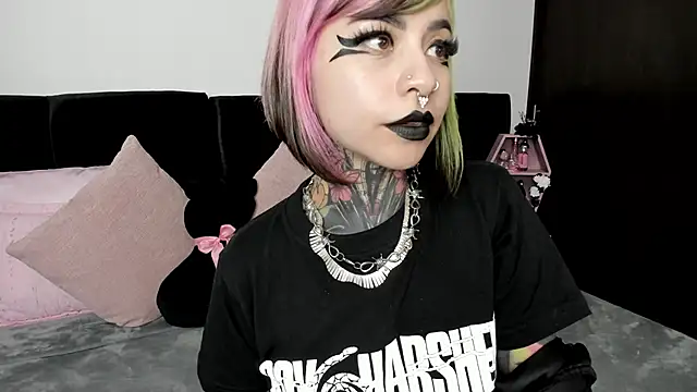 NikkiRamone online show from 01-24-25, 06:04