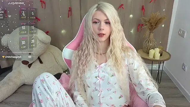 Snapshot of barbieee_b chatting on 07-30-26, 12:09 barbieee b online show from 07-30-26, 12:09