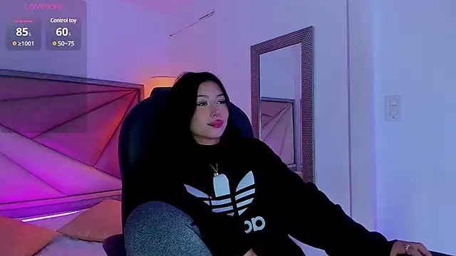 ZaraLim online show from 02-21-25, 12:28