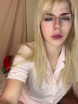 Snapshot of SirenitySirenxx chatting on 01-08-25, 07:24 SirenitySirenxx online show from 01-08-25, 07:24