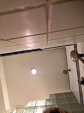 Snapshot of SirenitySirenxx chatting on 10-02-25, 06:20 SirenitySirenxx online show from 10-02-25, 06:20