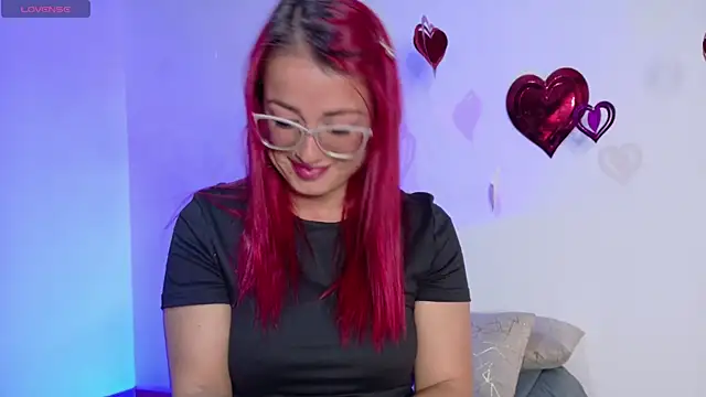 luccycollins  online show from 03-18-25, 02:15