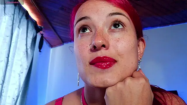 luccycollins  online show from 04-06-26, 03:13