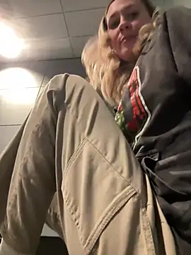 M1ssyk1ssy online show from 01-06-25, 04:23