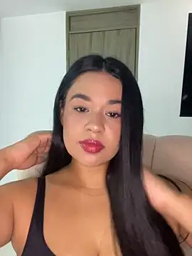 Snapshot of Aitana98_ chatting on 05-03-26, 01:33 Aitana98 online show from 05-03-26, 01:33