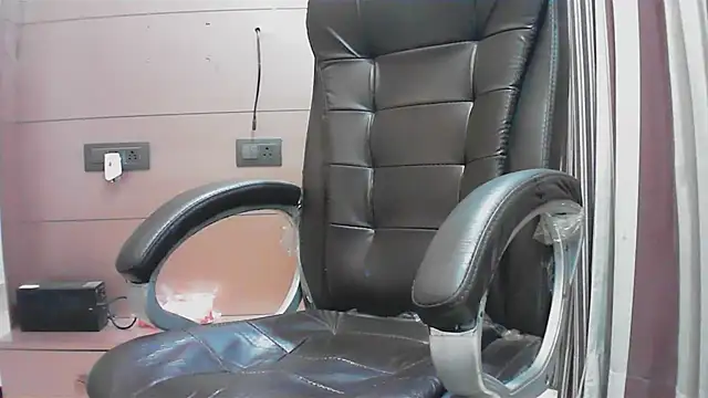 Snapshot of collage_hoty chatting on 09-29-25, 08:13 collage hoty online show from 09-29-25, 08:13