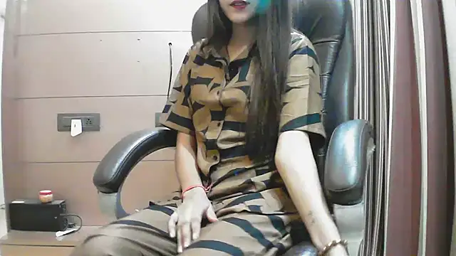 Snapshot of collage_hoty chatting on 10-10-25, 05:12 collage hoty online show from 10-10-25, 05:12