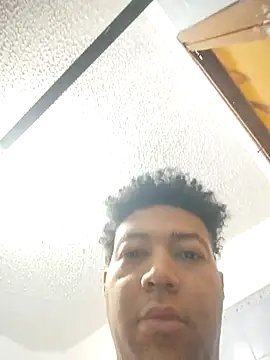 Snapshot of Morenocosta12 chatting on 09-16-25, 03:02 Morenocosta12 online show from 09-16-25, 03:02