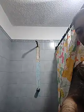 Snapshot of Morenocosta12 chatting on 11-05-25, 02:28 Morenocosta12 online show from 11-05-25, 02:28