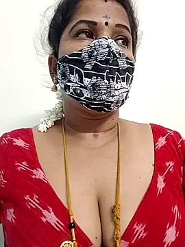 Snapshot of gaurika18 chatting on 06-14-26, 04:53 gaurika18 online show from 06-14-26, 04:53