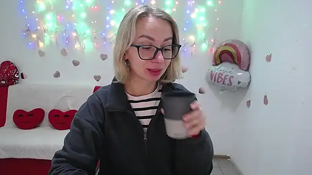 VasilisaSii online show from 10-05-25, 05:06