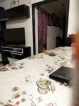 Snapshot of minitranca chatting on 10-05-25, 06:39 minitranca online show from 10-05-25, 06:39