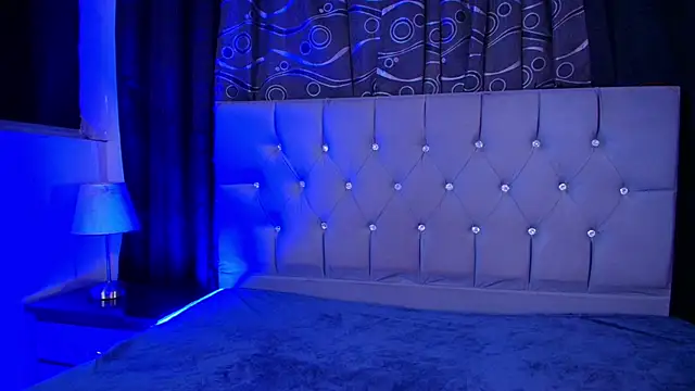 Snapshot of meggan_77 chatting on 10-11-25, 03:50 meggan 77 online show from 10-11-25, 03:50