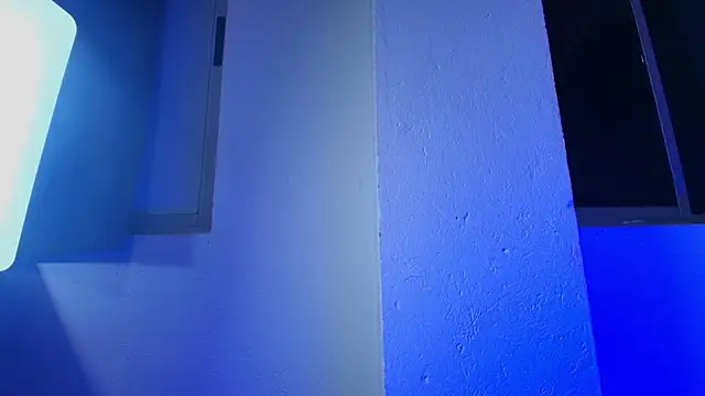 Snapshot of meggan_77 chatting on 11-19-25, 04:34 meggan 77 online show from 11-19-25, 04:34