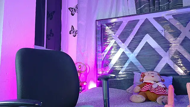 meggan 77 online show from 02-11-26, 05:34