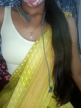 Snapshot of Miakhalifatamil chatting on 12-18-24, 04:39 Miakhalifatamil online show from 12-18-24, 04:39