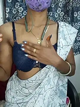 Snapshot of Miakhalifatamil chatting on 12-29-24, 08:26 Miakhalifatamil online show from 12-29-24, 08:26