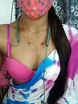 Snapshot of Miakhalifatamil chatting on 01-23-25, 08:02 Miakhalifatamil online show from 01-23-25, 08:02