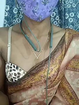 Snapshot of Miakhalifatamil chatting on 02-18-25, 04:26 Miakhalifatamil online show from 02-18-25, 04:26