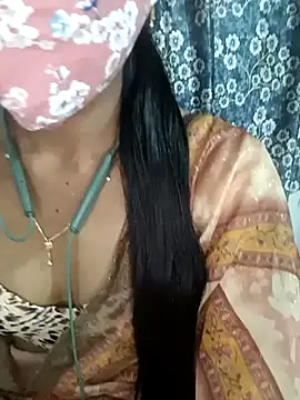 Snapshot of Miakhalifatamil chatting on 02-26-25, 04:35 Miakhalifatamil online show from 02-26-25, 04:35