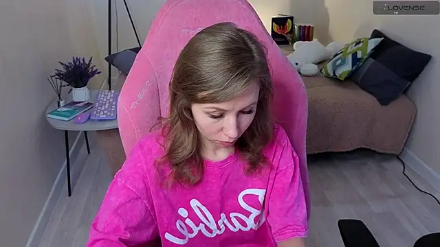 Lill Mary online show from 02-28-25, 07:37