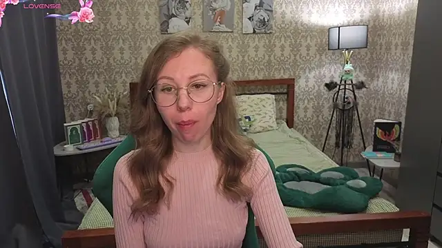 Lill Mary online show from 03-04-26, 03:34