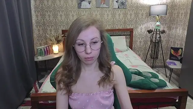 Lill Mary online show from 03-31-26, 04:35