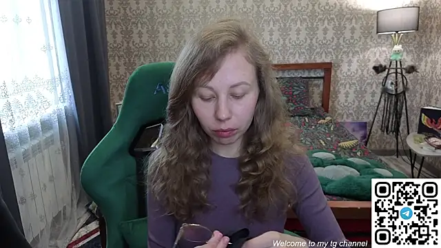 Lill Mary online show from 05-24-26, 03:11
