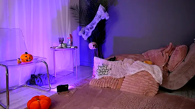 Snapshot of BetsyGonzale chatting on 10-30-25, 05:09 BetsyGonzale online show from 10-30-25, 05:09