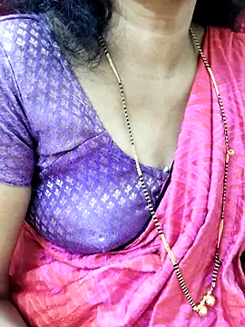 Snapshot of anuradha1432 chatting on 09-17-25, 09:11 anuradha1432 online show from 09-17-25, 09:11