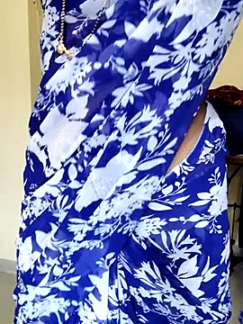 Snapshot of anuradha1432 chatting on 09-24-25, 09:45 anuradha1432 online show from 09-24-25, 09:45