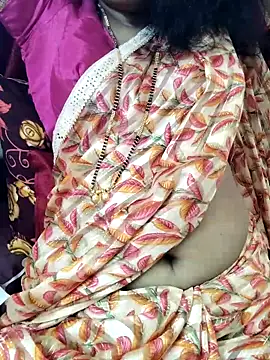 Snapshot of anuradha1432 chatting on 10-08-25, 10:13 anuradha1432 online show from 10-08-25, 10:13