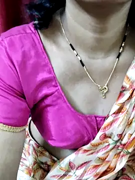 Snapshot of anuradha1432 chatting on 11-10-25, 12:59 anuradha1432 online show from 11-10-25, 12:59