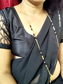 Snapshot of anuradha1432 chatting on 11-18-25, 09:25 anuradha1432 online show from 11-18-25, 09:25