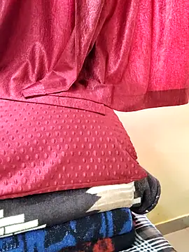 Snapshot of anuradha1432 chatting on 12-16-25, 09:03 anuradha1432 online show from 12-16-25, 09:03